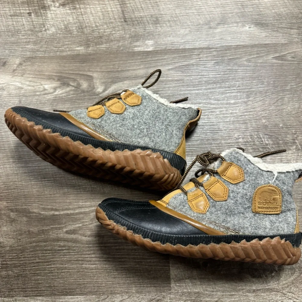 SOREL Out N’ About Boots Size 8 - Picture 5 of 9